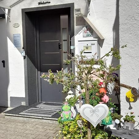 Ferienwohnung Mit Kleinem Garten Sonnenbühl Buitenkant foto
