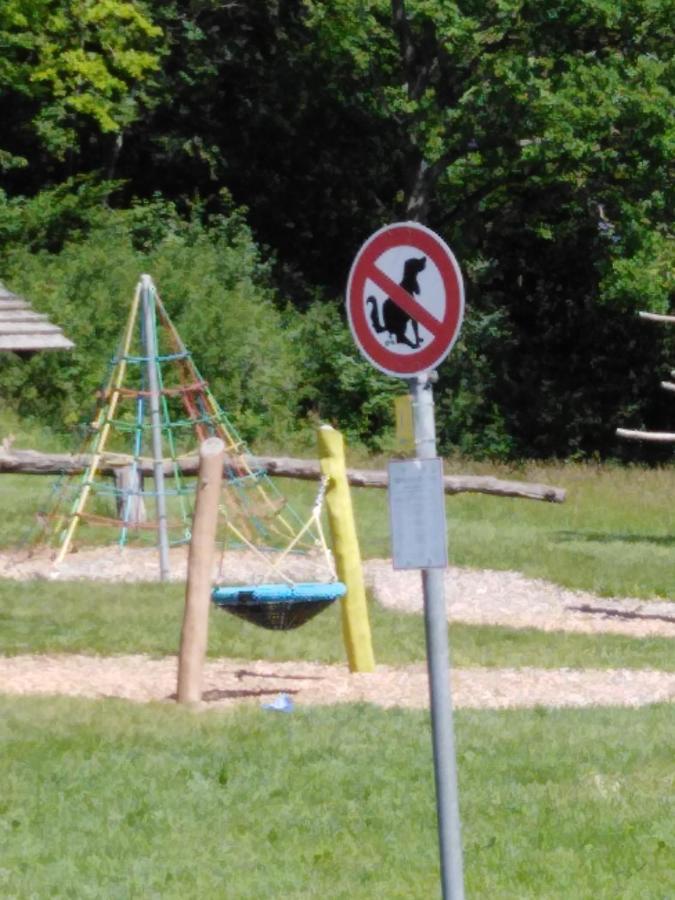 Ferienwohnung Mit Kleinem Garten Sonnenbühl Buitenkant foto