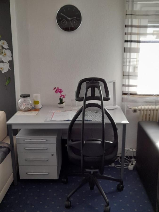 Ferienwohnung Mit Kleinem Garten Sonnenbühl Buitenkant foto